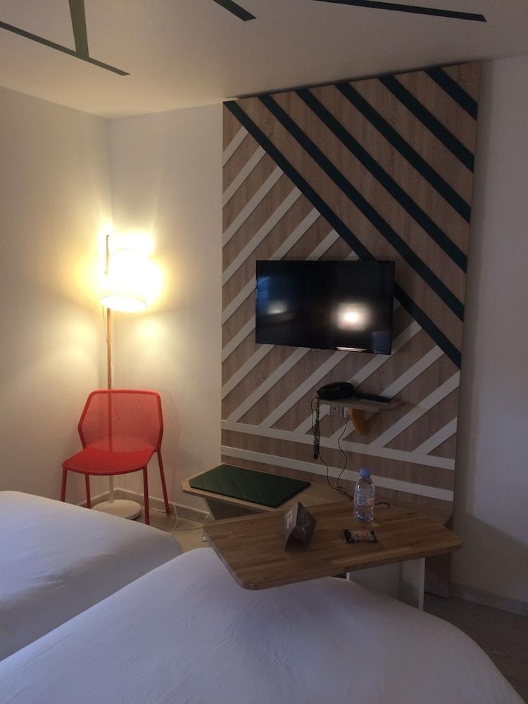Ibis Styles Rouen Val De Reuil Hotel Val-de-Reuil Exterior photo